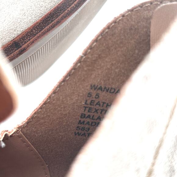 Blondo Wanda Suede Booties 5.5 Tan Gray Beige Western Ankle Boots Waterproof - Picture 7 of 8